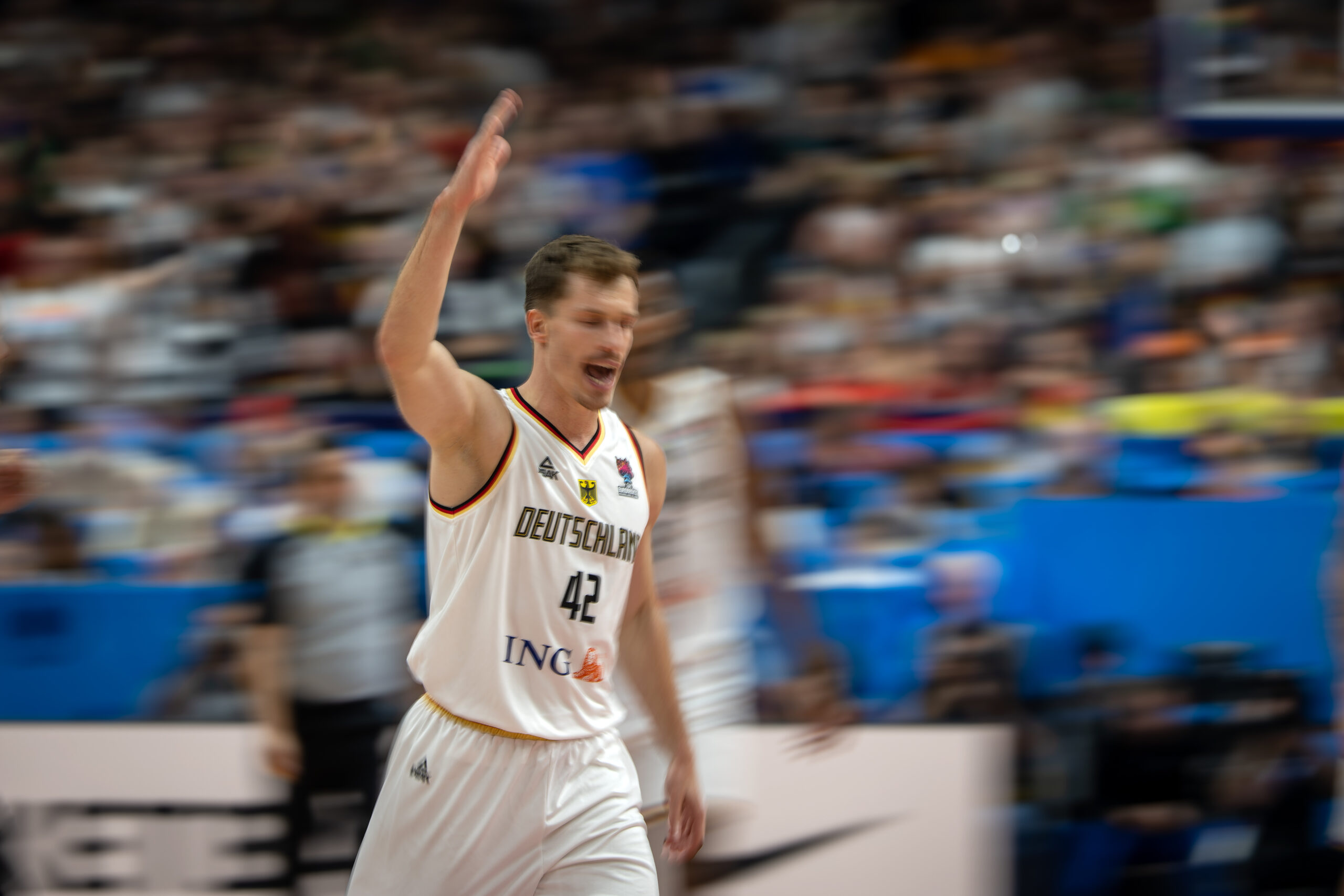 Basketball Berlin 16.09.2022
Eurobasket 2022
Halbfinale
Deutschland (GER) - Spanien (ESP)
Andreas Obst (Deutschland, No.42)
Jubel
Foto: camera4