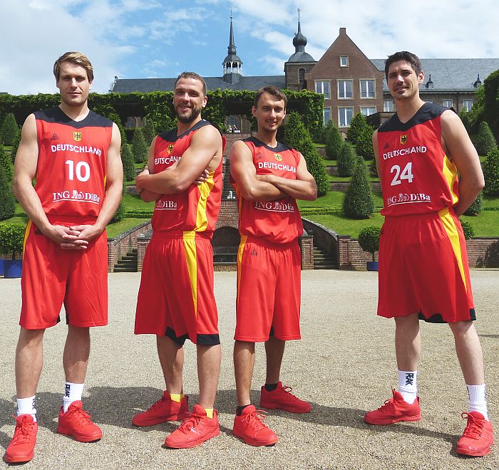 3x3Men2016-700