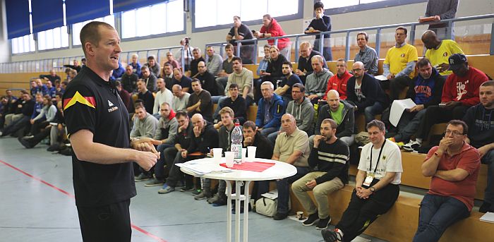 CoacxhClinic2016-Roedl-700