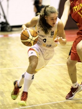 DzirmaElisabeth2015vsChina