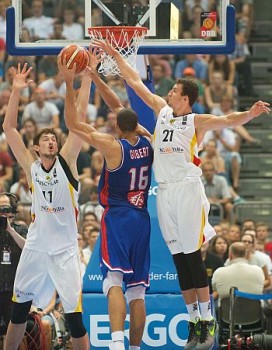 PleissZipser2015vsFRA-350