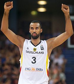 VargasAkeem2015-250