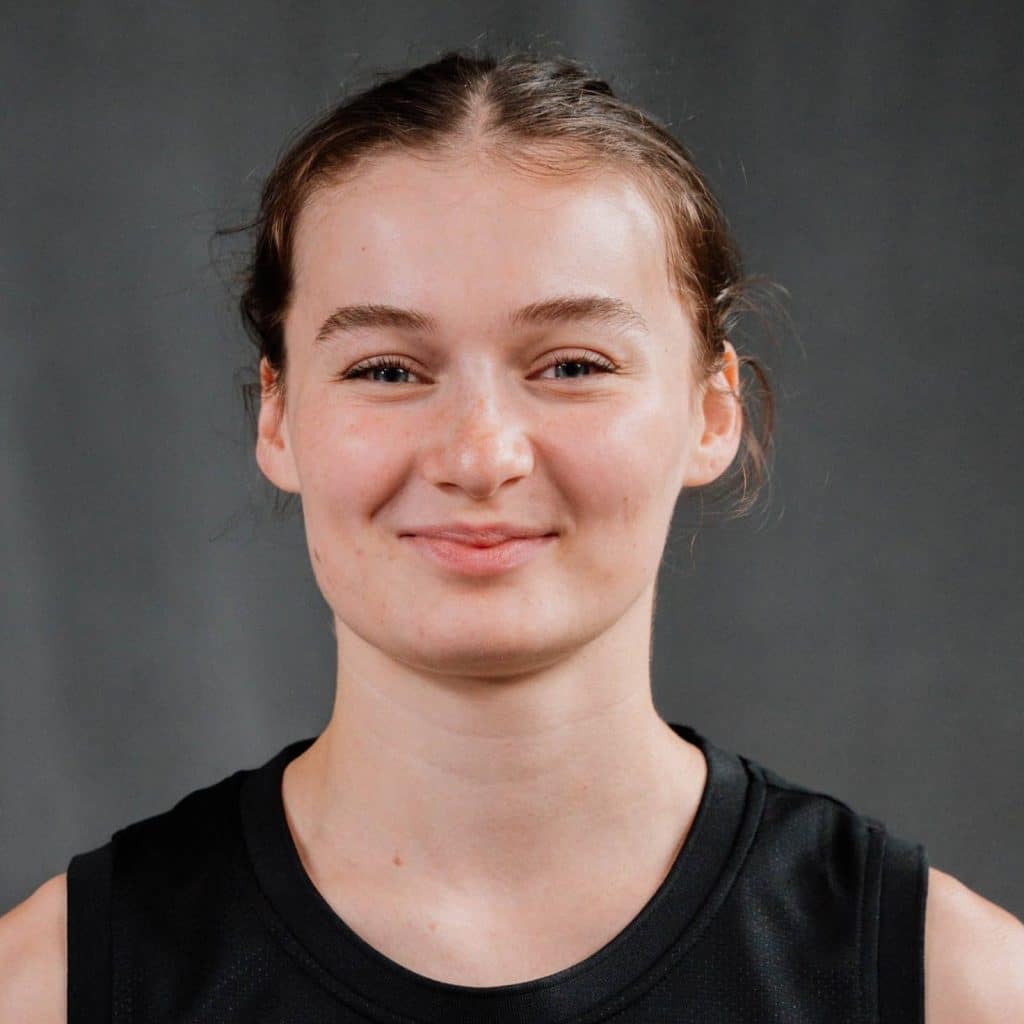 BrochlitzNicole2025square2