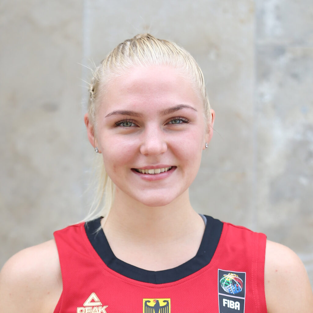 Jessica Schiffer