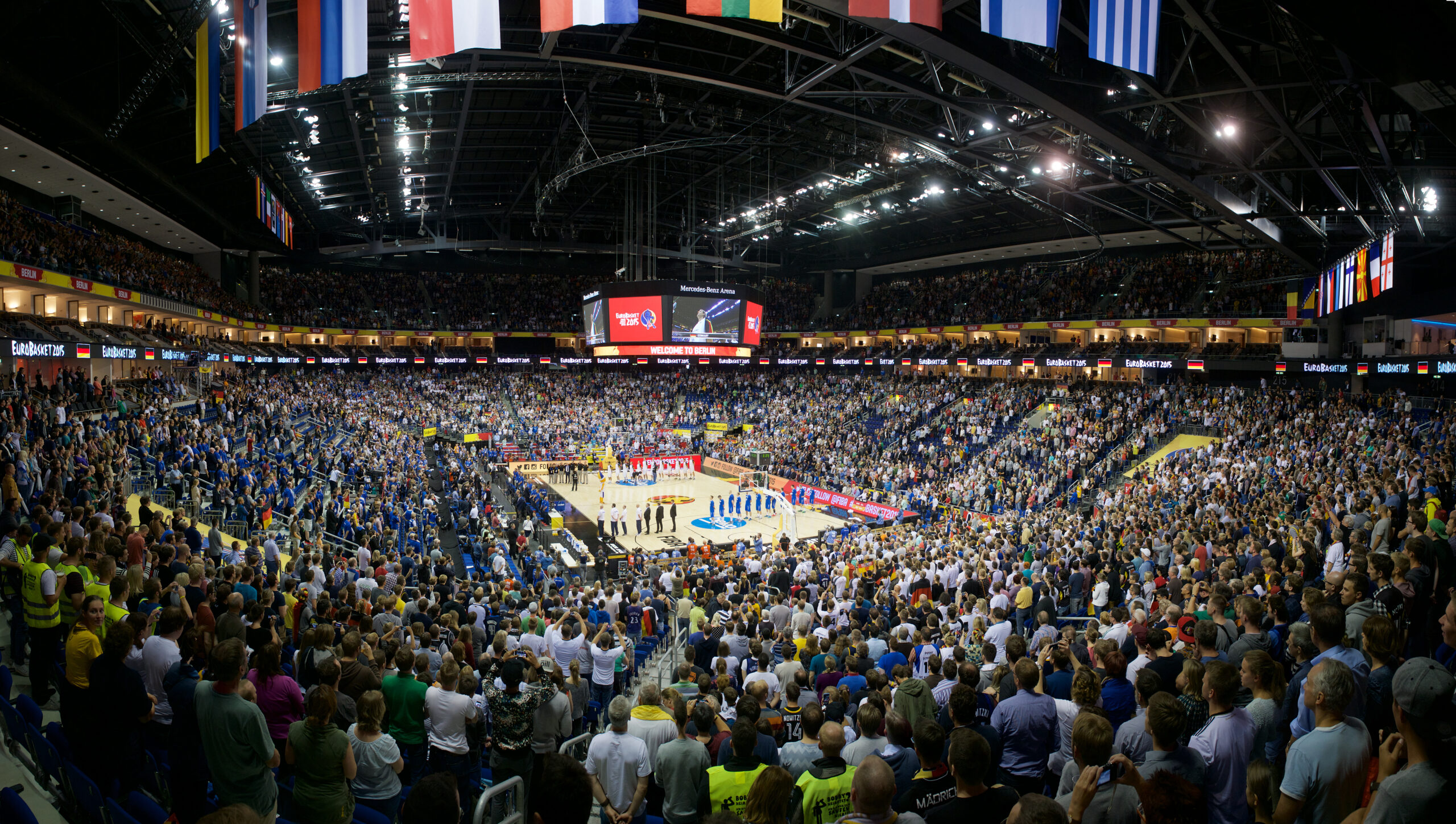 Basketball Berlin 05.09.2015
Eurobasket 2015
Europameisterschaft der Herren
Deutschland (GER) - Island (ISL)
Mercedes Benz Arena
Foto: Camera4

Jede Nutzung des Fotos ist honorarpflichtig gemaess derzeit gueltiger MFM Liste zzgl. Mehrwertsteuer. Urhebervermerk wird nach Paragraph 13 UrhG ausdruecklich verlangt. Belegexemplar erforderlich! Bei Verwendung des Fotos ausserhalb journalistischer Zwecke bitte Ruecksprache mit dem Fotografen halten. - Each usage of the photo requires a royalty fee in accordance to MFM. No model release. For any usage other than editorial purposes please contact the author.