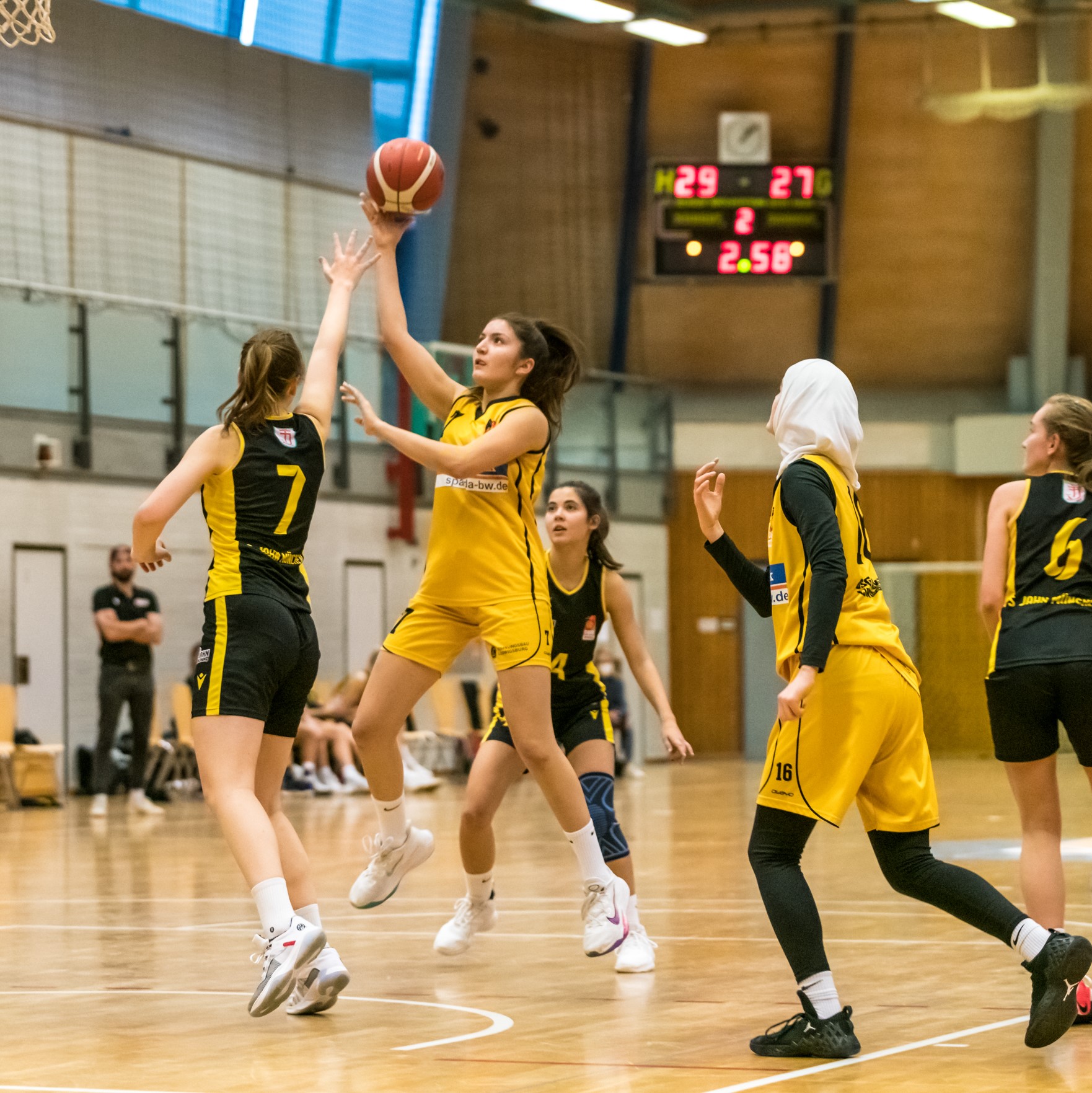 WNBL2021-22MaitraLilith_square