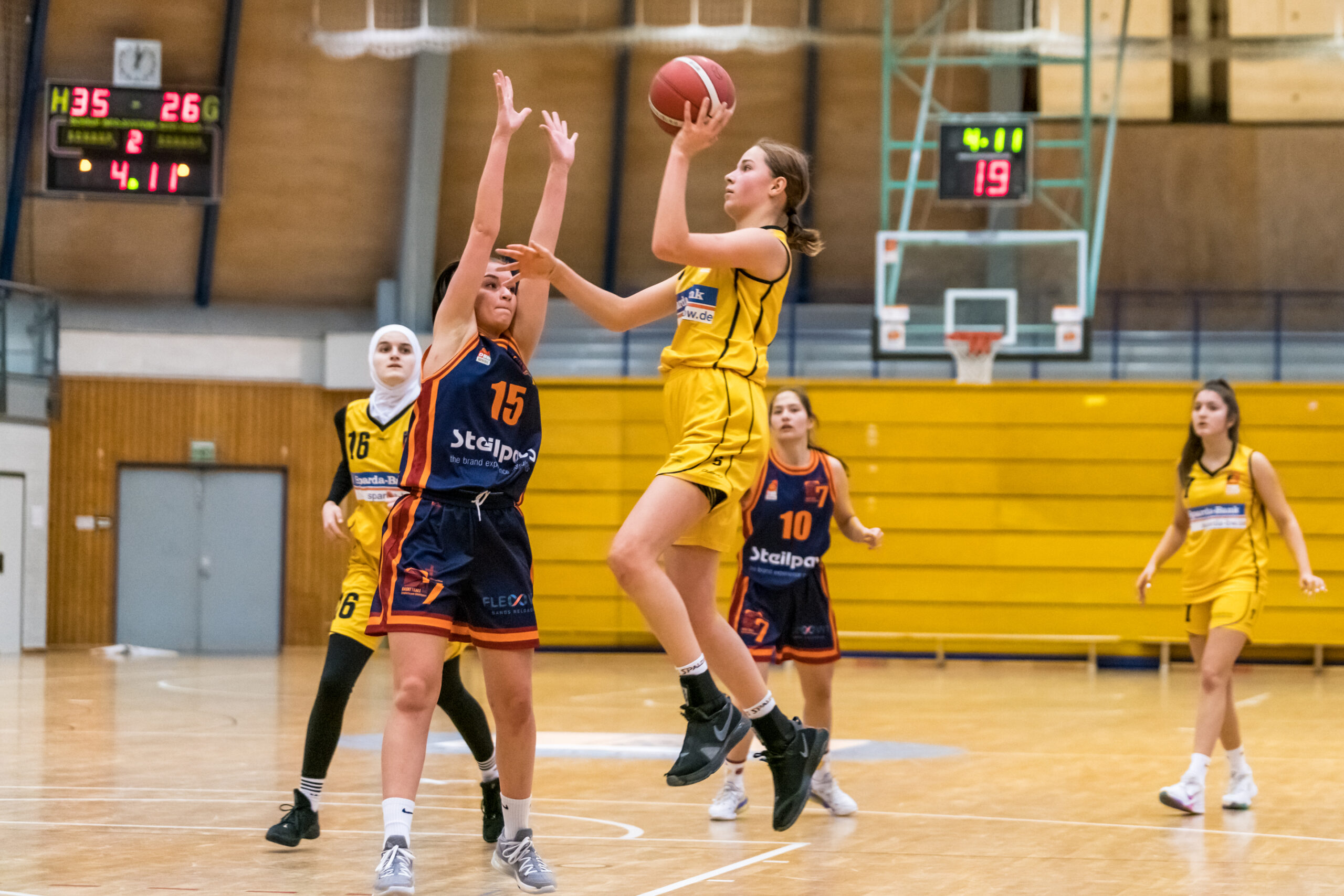 WNBL2021-22HilgenfeldJanne