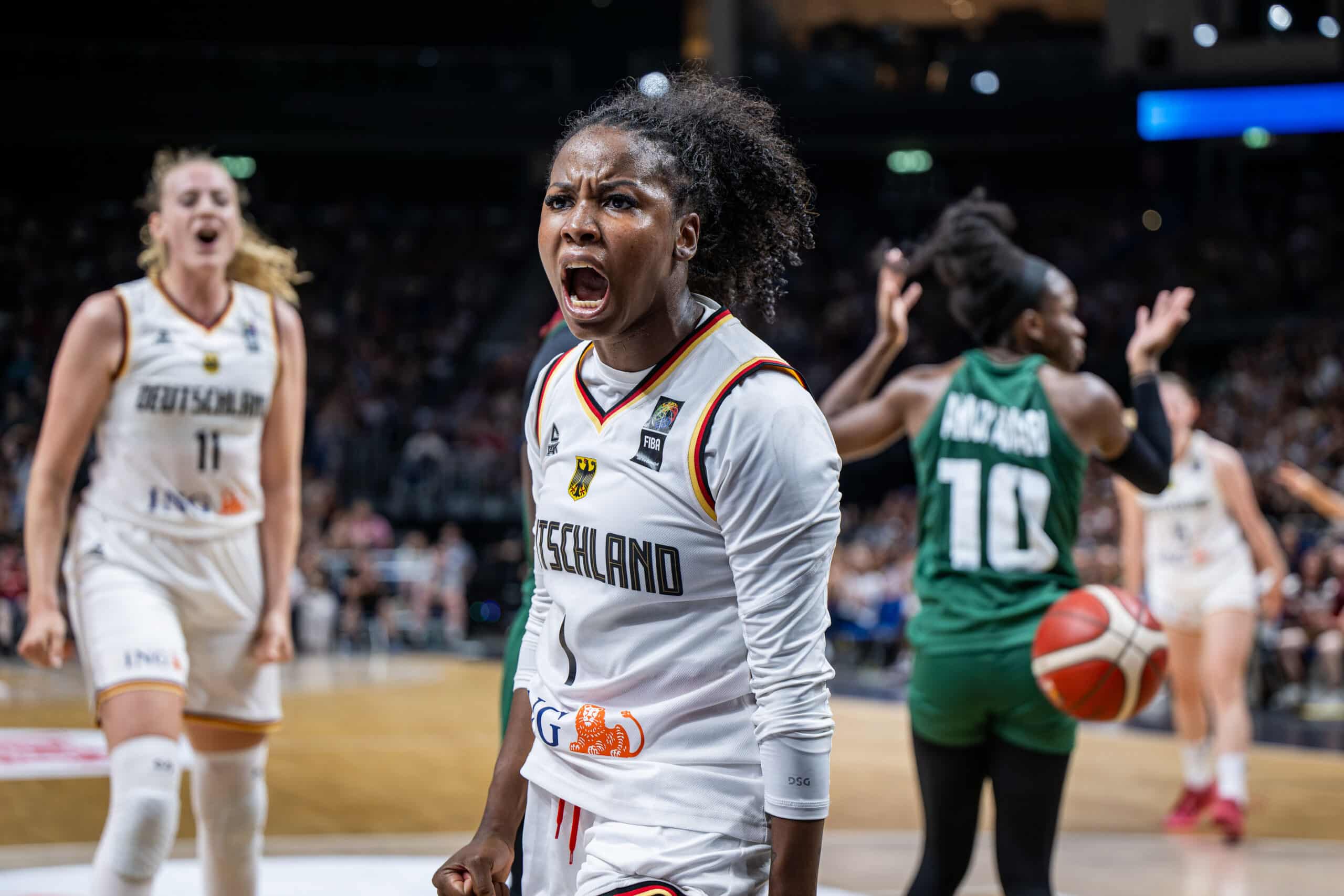 Basketball Berlin 19.07.2024
Länderspiel Testspiel Frauen
Deutschland (GER) - Nigeria (NGR)
Alexis Peterson (Deutschland, No.01)
Jubel
Foto: Tilo Wiedensohler/camera4