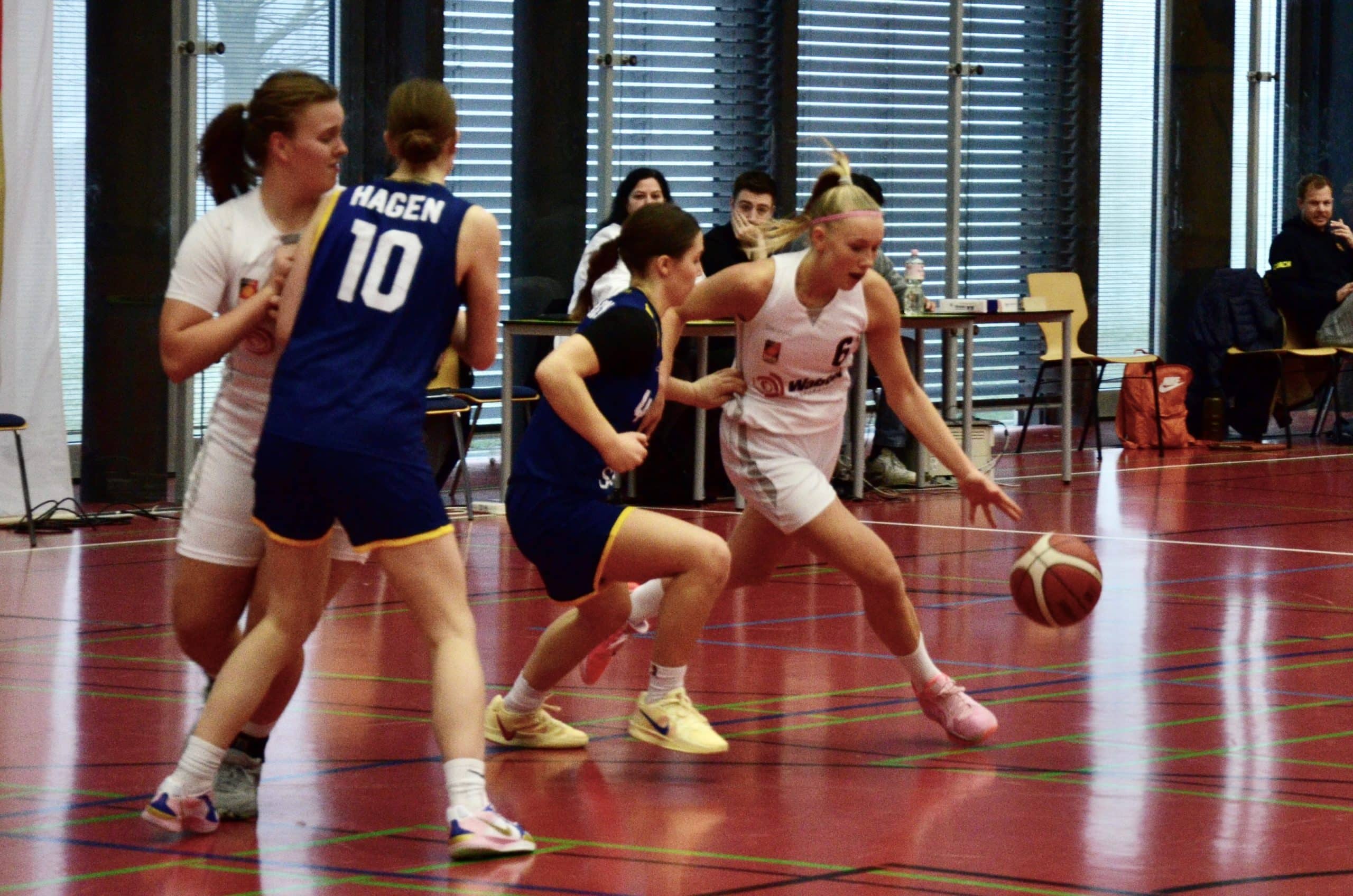 WNBL24-25-KeuneLucie
