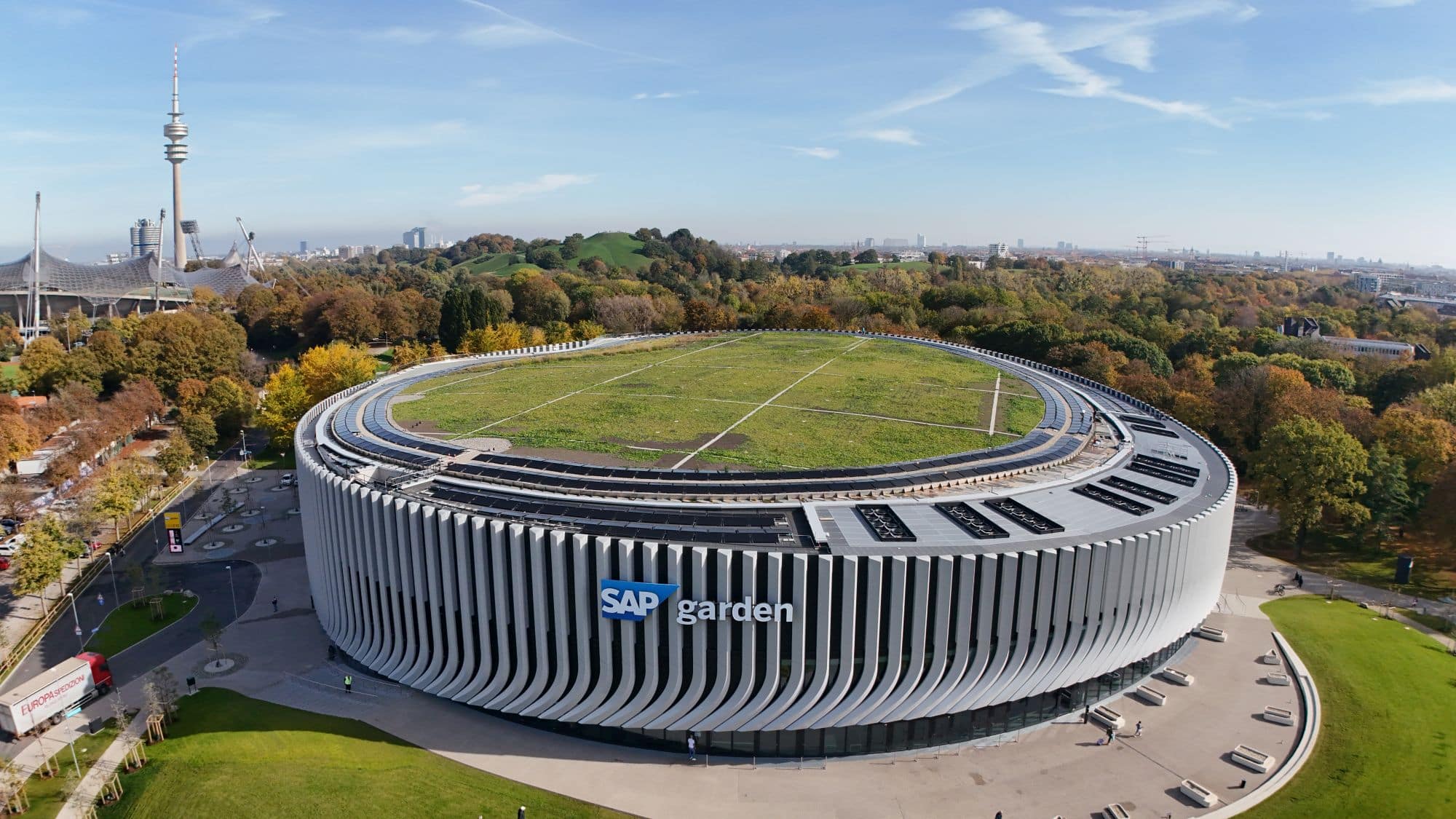 Das begrnte Dach des SAP Gardens im Mnchner Olympiapark
(Fotocredit: Red Bull Stadion Mnchen GmbH)