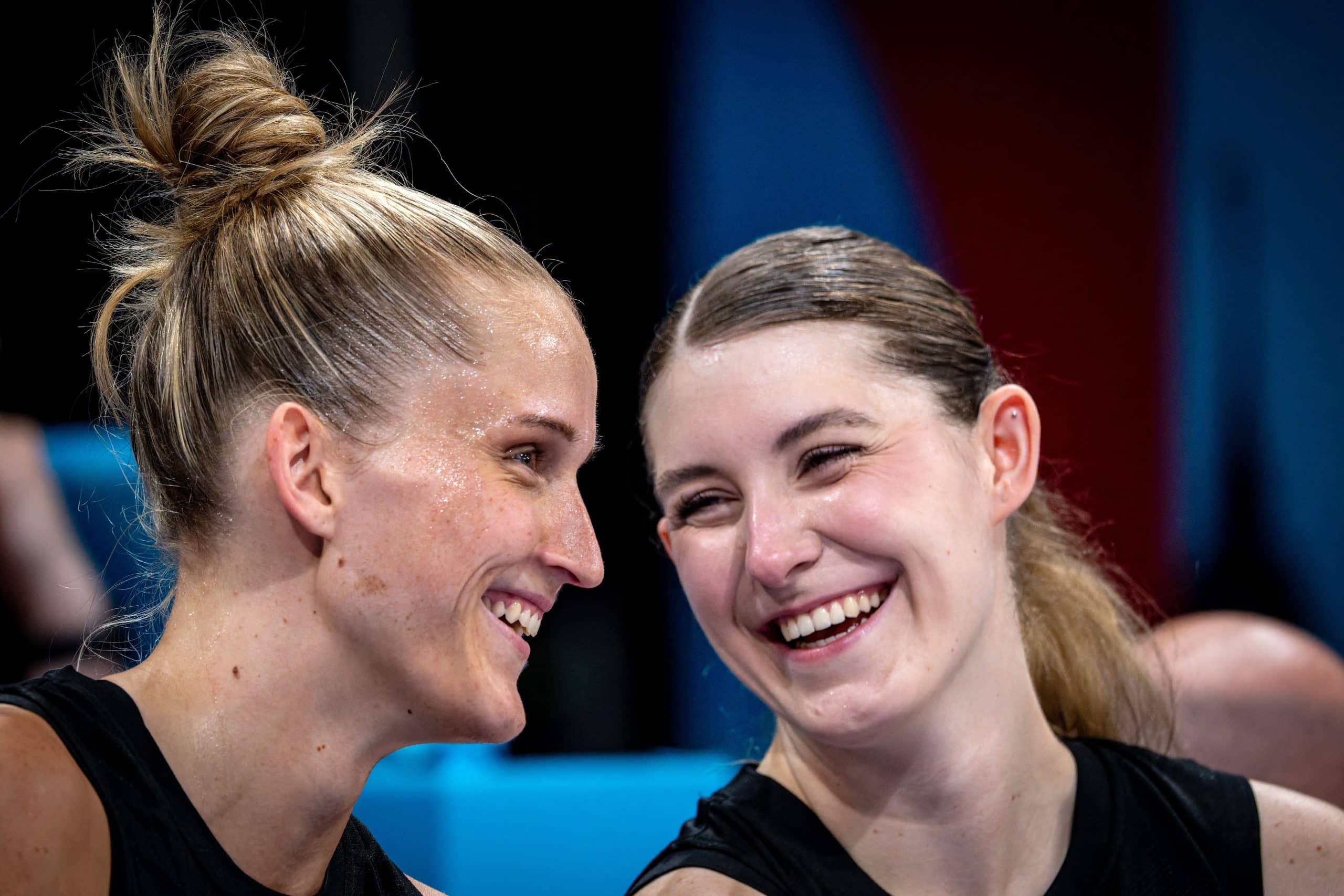 Basketball Hamburg 20.06.2025
FIBA Women’s Eurobasket 2025
Vorrunde Gruppe D
Spanien (ESP) - Deutschland (GER)
Leonie Fiebich (Deutschland, No.13)
Luisa Geiselsöder (Deutschland, No.15) Geiselsoder re.
Foto: Tilo Wiedensohler/camera4